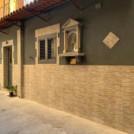 Prázdninový dům Crystal House Katánie