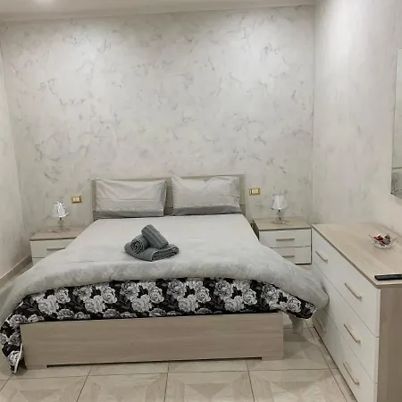 Crystal House Nyaraló